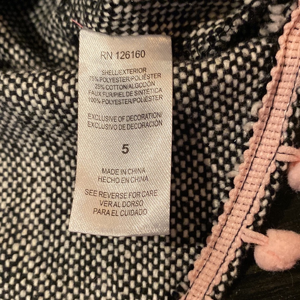 Betsey Johnson size 5 (girls) tweed cape shrug shawl perfect condition!!❤️💗 - Picture 7 of 10